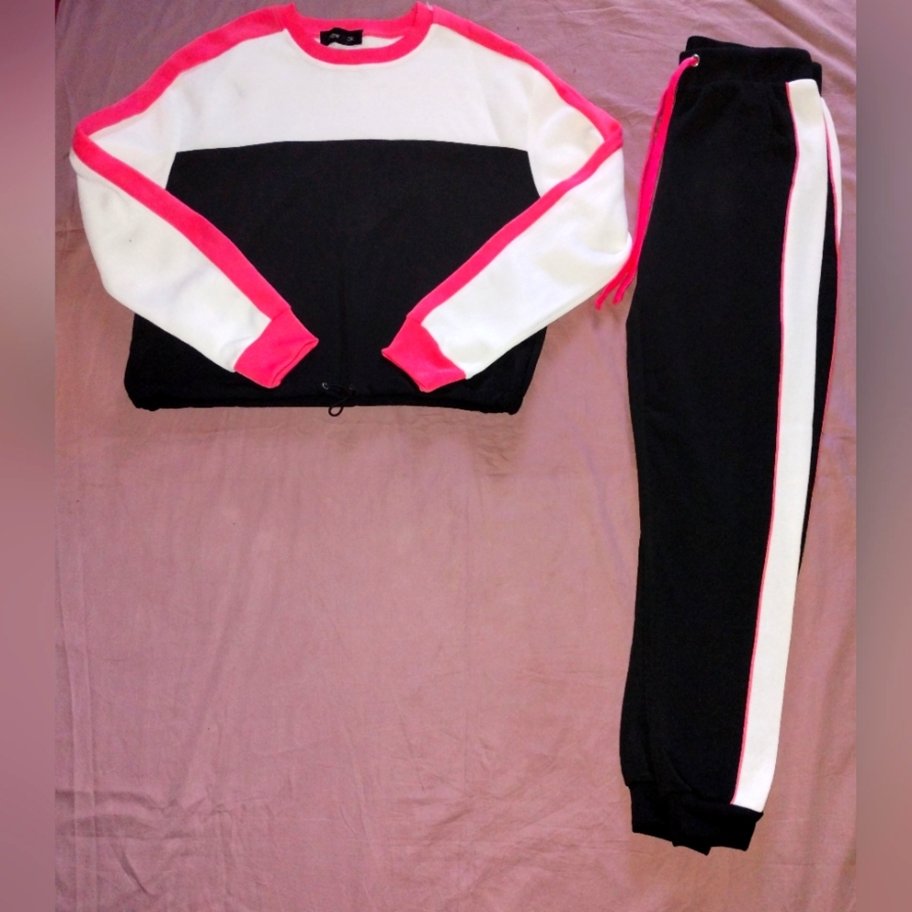 🥰 Cute New Look Sweater and Pants set